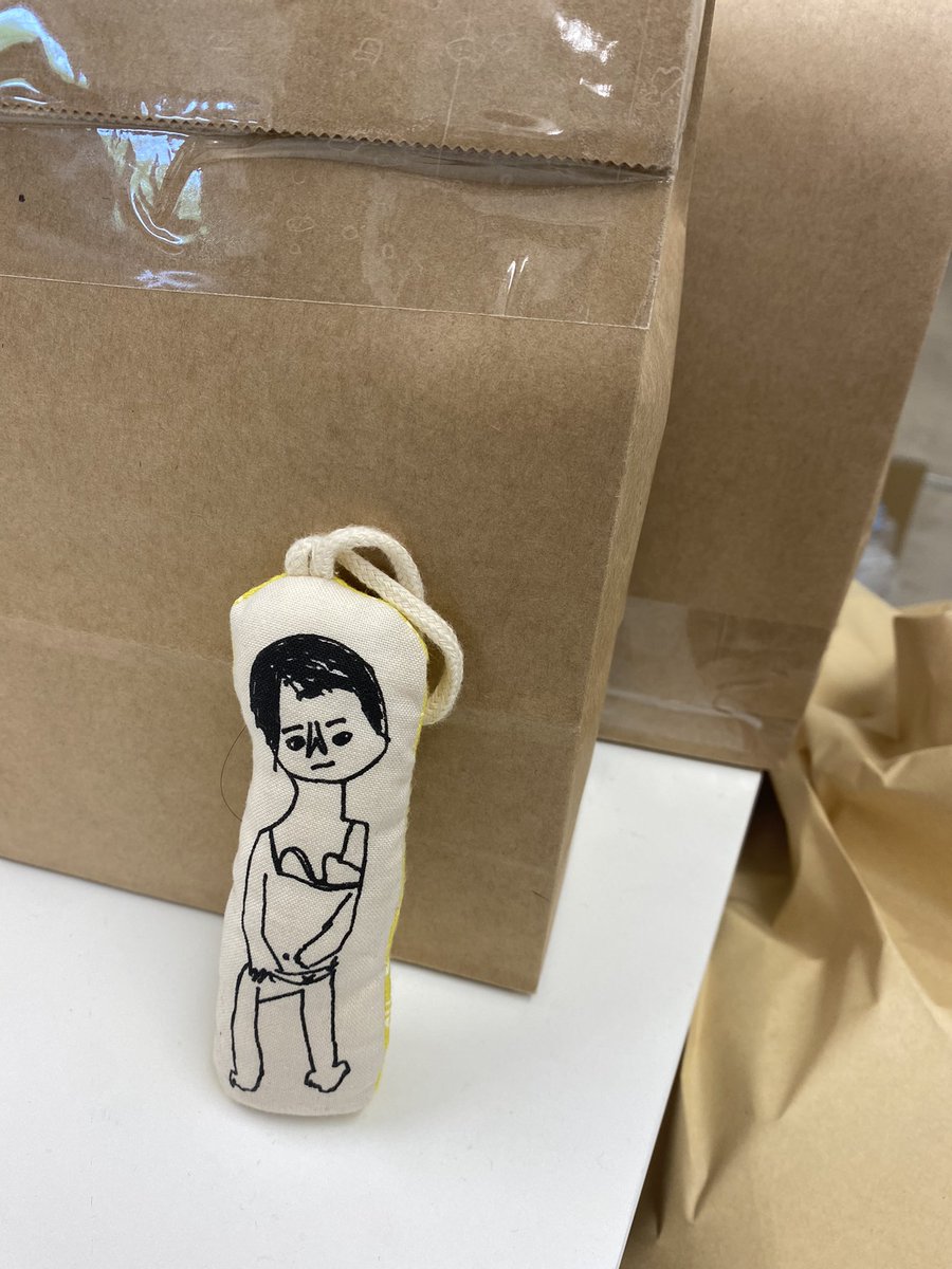 marru_momenko's tweet photo. 連休明けて、出荷班は大忙しじゃあ！ありがたいなあ https://t.co/F76DezxhcQ