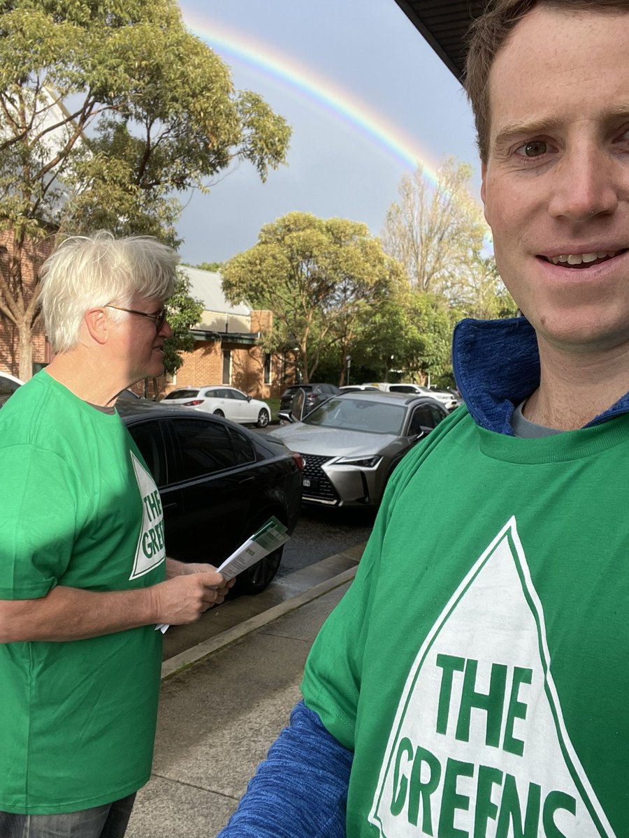 jackbarrett711's tweet photo. First day of volunteering at Randwick Town Hall pre-polling. Let’s put the @Greens in balance of power! Time to take real action to tackle #climatechange and fix the cost of living. @AdamBandt @ShoebridgeMLC #votegreen https://t.co/p9kuAJioyO