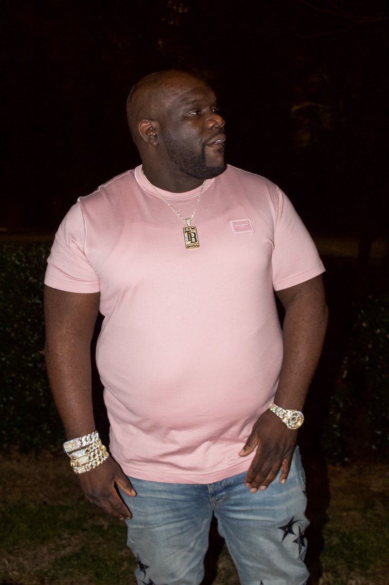 kakesole's tweet photo. #timboss #bankrollfreddie https://t.co/BfjBR1eCyX