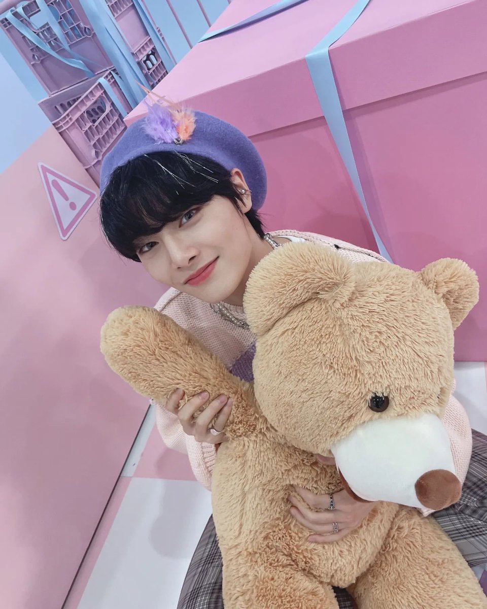 dkdldpsvos's tweet photo. 곰인형이 되고 싶은 건 처음이에요 https://t.co/rq1YhxvgrE