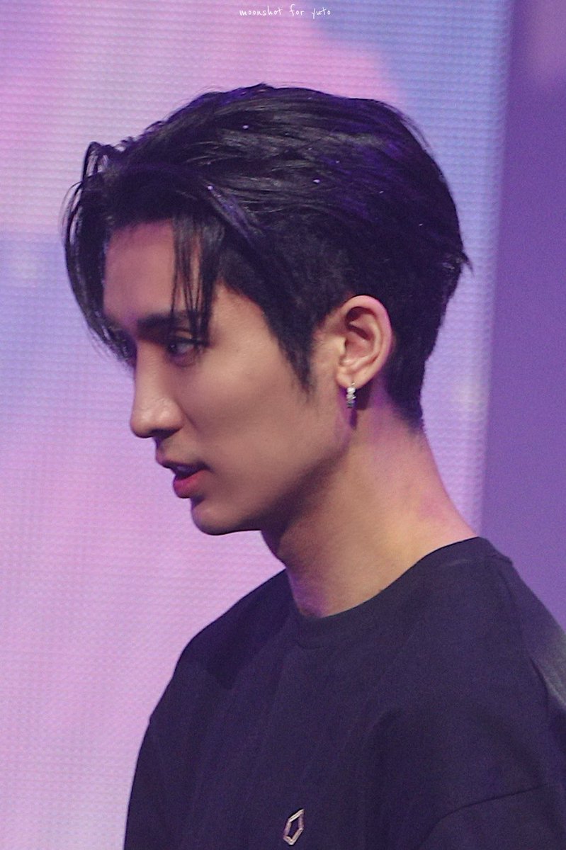220402 YUTO

[#YUTO #유토 #ユウト 
#펜타곤 #PENTAGON <a href="/CUBE_PTG/">PENTAGON·펜타곤</a>]