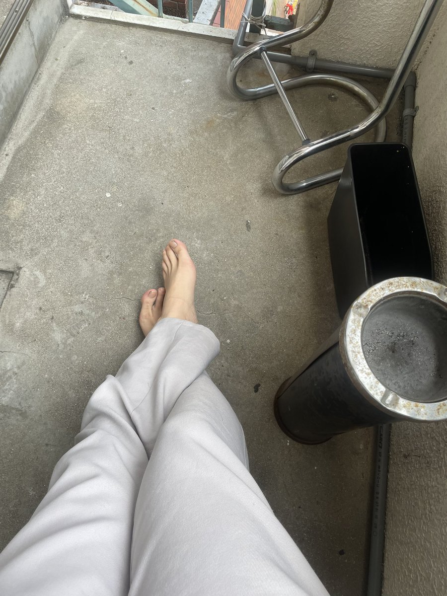 2003Nachi_rock's tweet photo. やる気に満ちてる時のごしおちゃんは練習時から裸足なんだぜ https://t.co/fjUXMmgiGb