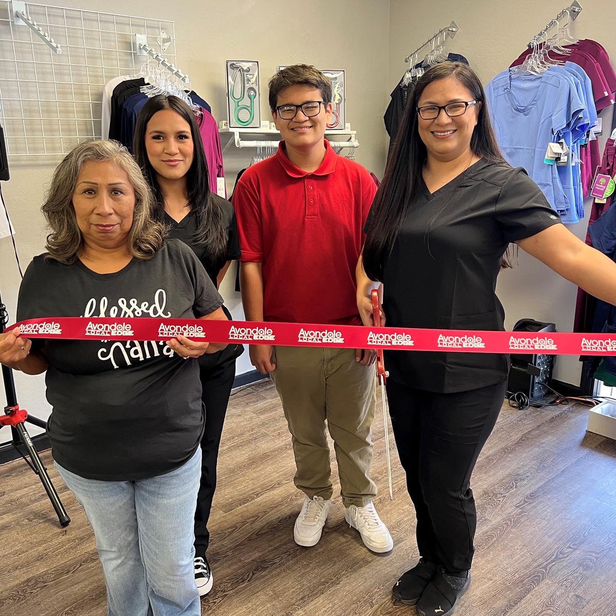 Happy Mother’s Day to all the mamas out there, especially the mompreneurs, doubling as supermoms and business owners! We see you and we thank you for all of your hard work, love and sacrifice. May you all be celebrated today and everyday! 💐💕

#AvondaleEDGE #AvondaleLocalEDGE