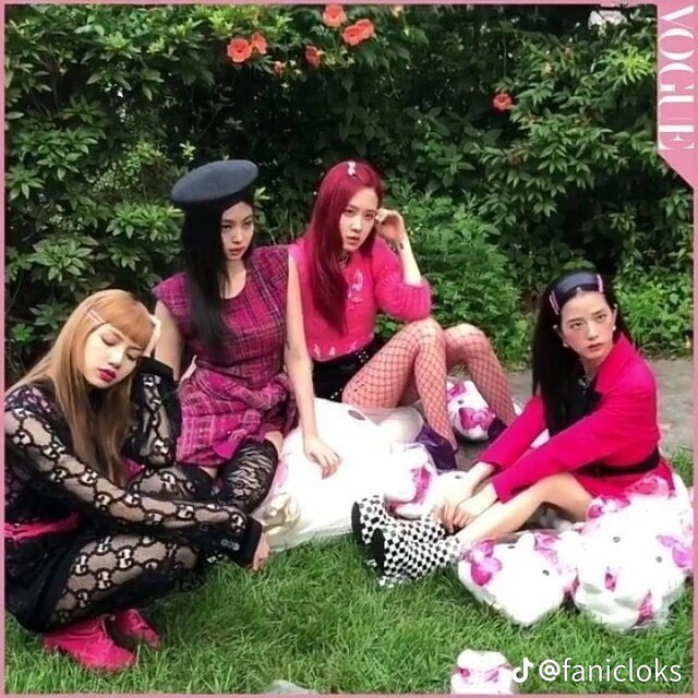 kikixblink's tweet photo. Que onda con esas/o raritos que quieren que blackpink haga eso, ¿onda están bien de la cabeza? #blackpinkdiamond #blackpinkdivine #BLACKPINK #blackpinkfabulous #blackpinkdiosas https://t.co/az13eiODnh