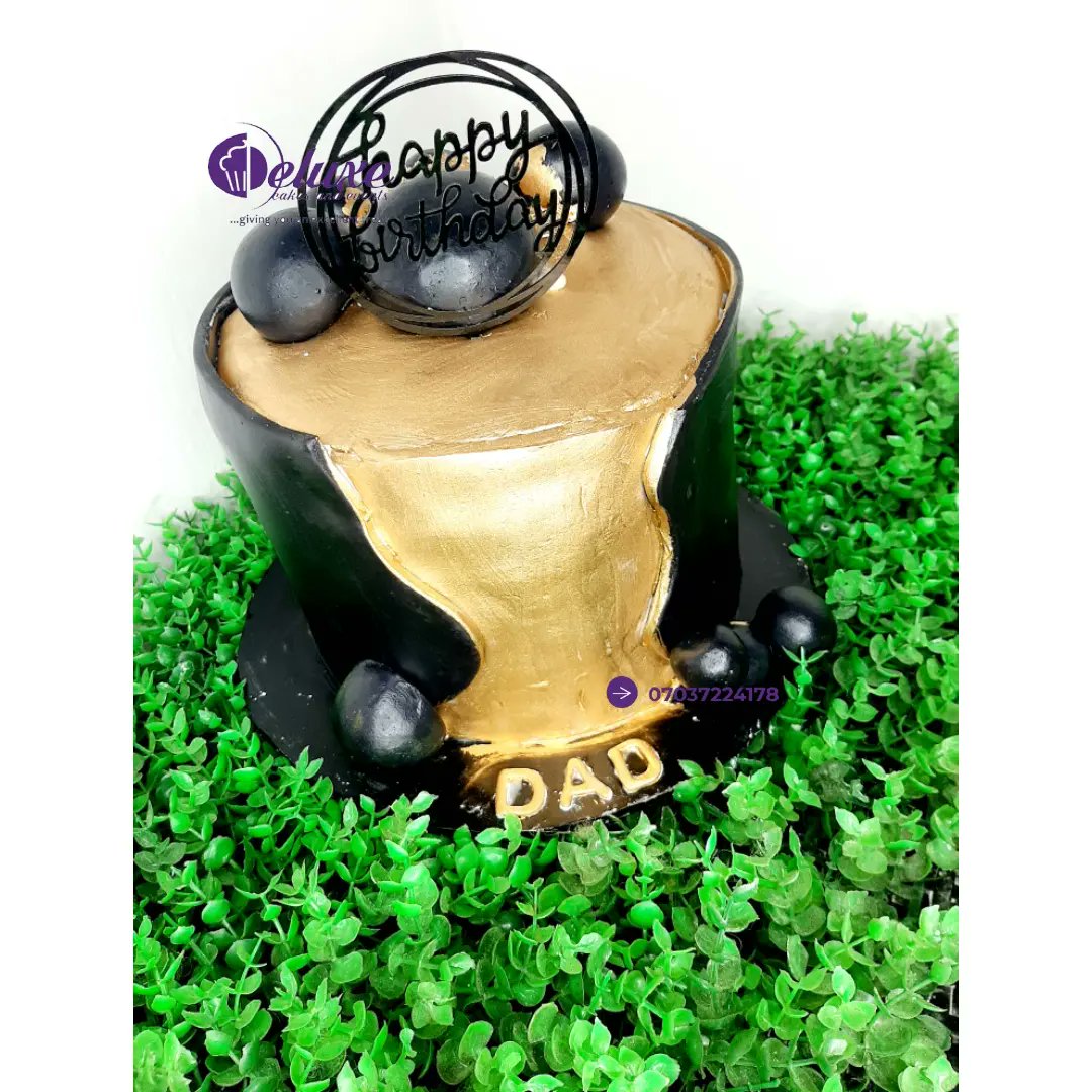 ChinakweKosiso1's tweet photo. Cake for a Dad!!!
We wish you a productive week ahead🙏
Guess the amount of money inside this moneyroll cake and win a cake from us 07037224178
#cakeforadad
#asoebistyles
#moneyrollcake
#moneycake
#anambrabaker 
#onitshabaker 
#internationalbaker
#worldclassbaker https://t.co/n6E00PLwoG