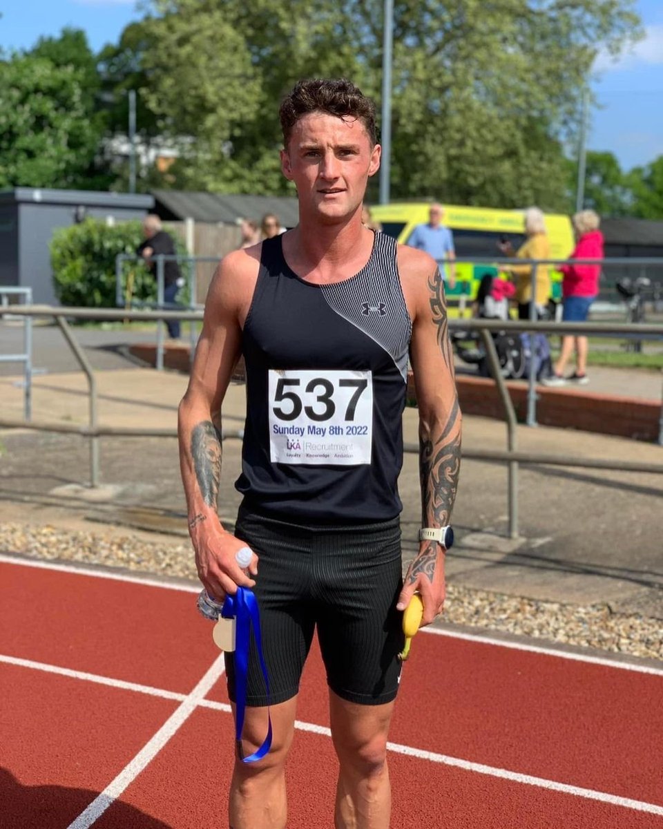 ArmySportASCB's tweet photo. A 1st place, PB and course record for @ArmyAthleticAAA Dean Williamson at the Colchester 10k π₯ ahead of Manchester 10k for UKAF
Followed by @britisharmytri Luke Mason @luke_tri21 π₯
#ArmyAthletics #Colchester10k #ArmyEliteSport #BritishArmySport
#ColchesterHarriers https://t.co/VZmQzX6OGk