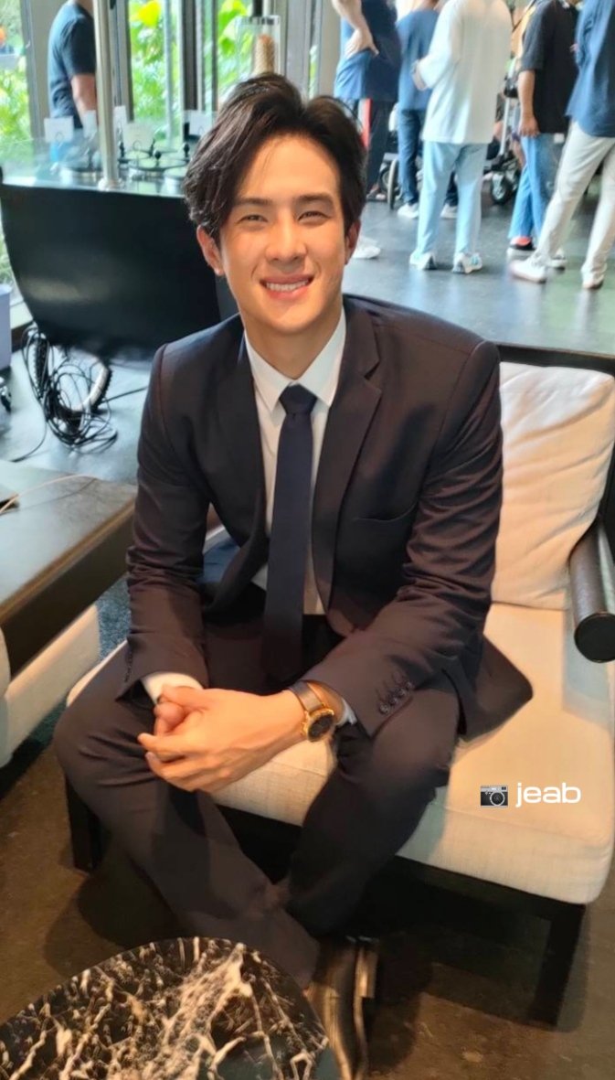 so_LONG77's tweet photo. ยิ้มที่แสนจะน่ารักที่ส่งมาให้พี่ 🧡
ปล.เก็บรูปนี้ไว้เกือบ 2 เดือนกว่าจะได้ลง 😂
#เจมส์มาร์ #jamesma https://t.co/YVeEtzEY4i