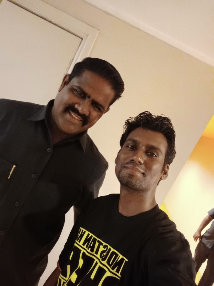 Vikrammalviya_'s tweet photo. #PrithvirajChauhan #Prithvirajtrailer with #AkshayKumar sirs bodyguard #Shreetele https://t.co/cs3xTJaykM