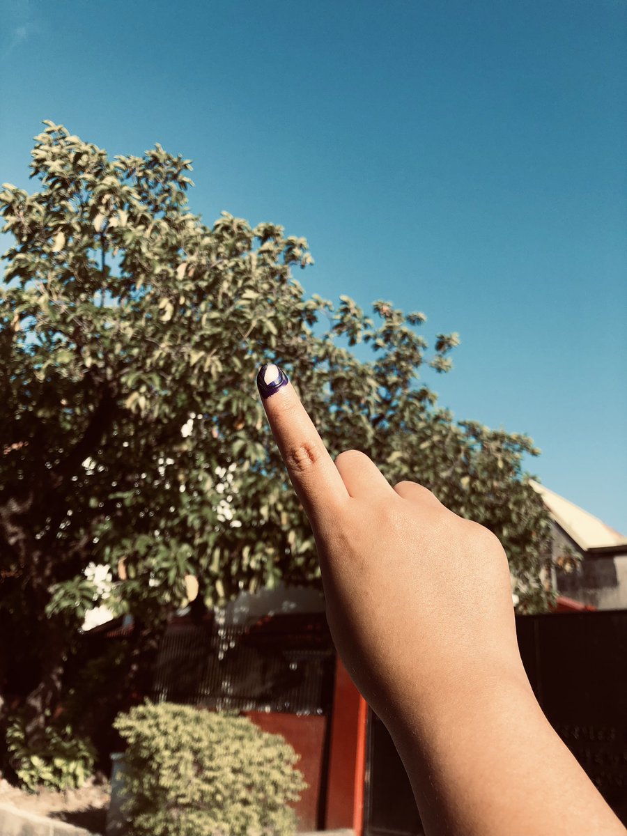 izzypout's tweet photo. Para sa ating mga Pilipino at sa Pilipinas ang boto ko 🇵🇭🌸

#Eleksyon2022 https://t.co/ShRL0Enehx