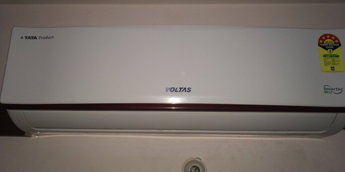 jaani_bewafa's tweet photo. TATA के और PRODUCT अच्छे होंगे पर इनका Voltas AC बहुत खराब है
मुझे इसे एक साल भी नहीं हुआ है लिए हुवे
और इसमें अभी से इतनी दिक्कत आ रही है

दिक्कत जैसे की साईड से पानी निकलता है और ऐस निकल राहा जैसे की AC नही पानी की बोरिंग करवा दी है
#voltas 
wecare@voltas.com
vcare@voltas.com https://t.co/v4D3jZ4W0Z