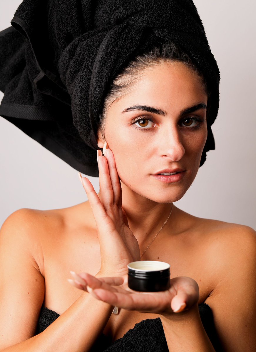 KayWPhoto's tweet photo. https://t.co/0cUSLC1zkA

#beautyBrand #cosmetics #esthetician https://t.co/8ToMmP1VuQ