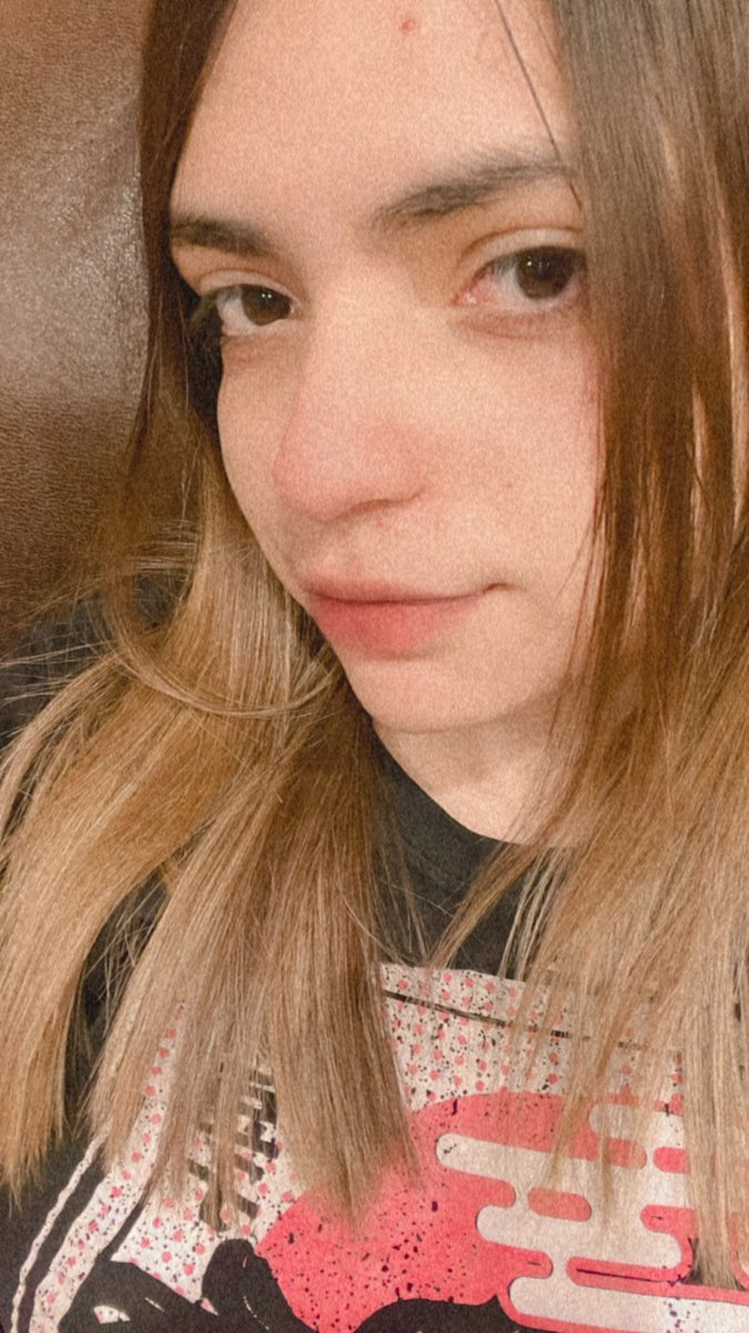 airanmuwu's tweet photo. Los veo bien inactivos y quieren que suba sin censura 🥺 https://t.co/93qpx9HM2M