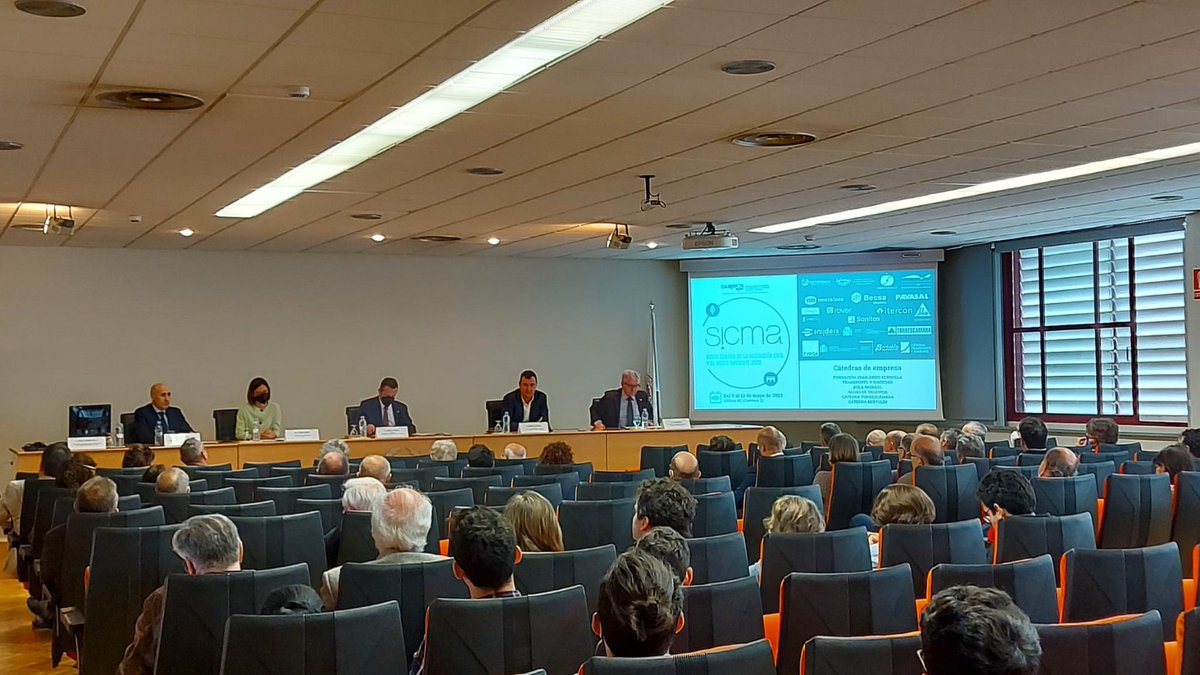grupobertolin's tweet photo. Participamos un año más en la XXVIII Semana de la Ingeniería Civil y el Medio Ambiente de @caminosUPV, donde los estudiantes podrán participar en múltiples actividades y acercarse a la realidad profesional.
#SICMA #UPV #ETSICCP #GrupoBertolín https://t.co/zFOEw1B8TG