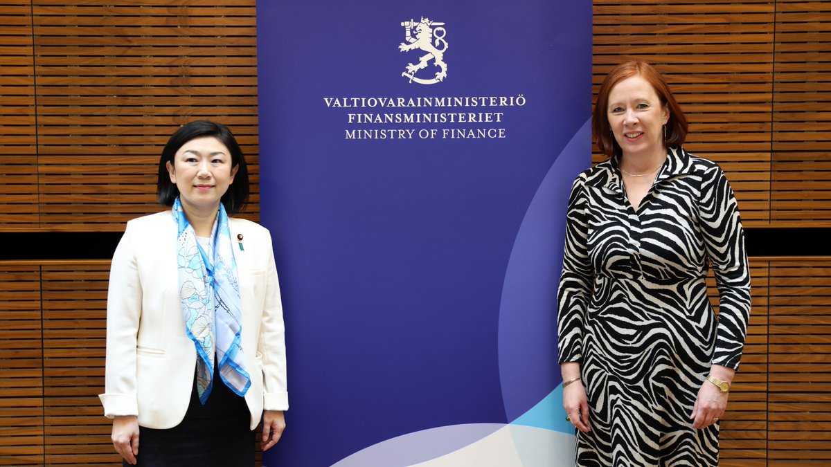 VMuutiset's tweet photo. Minister of Local Government Sirpa Paatero met Japan’s Minister for Digital Karen Makishima. 🇫🇮🇯🇵

“Japan is very interested in a people-oriented digital transformation. I am proud that Finland can be an example for others in this field,” says @sirpa_paatero.

#Digitalisation https://t.co/otxiq03oHO