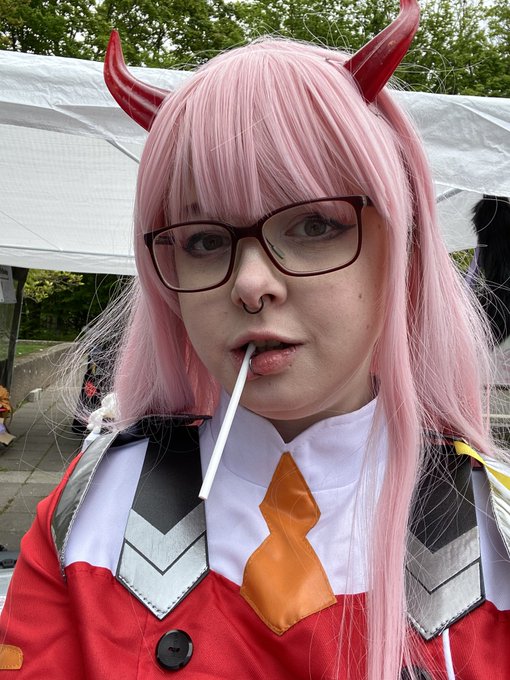 so die con am wochenende war gut und anstrengend. jetzt gehes wieder lis mit altag. am mittwoch wieder<a href="/tag/cosplay"class="tags"><span>#cosplay</span></a><a href="/tag/lewd"class="tags"><span>#lewd</span></a><a href="/tag/contentcreators"class="tags"><span>#contentcreators</span></a>