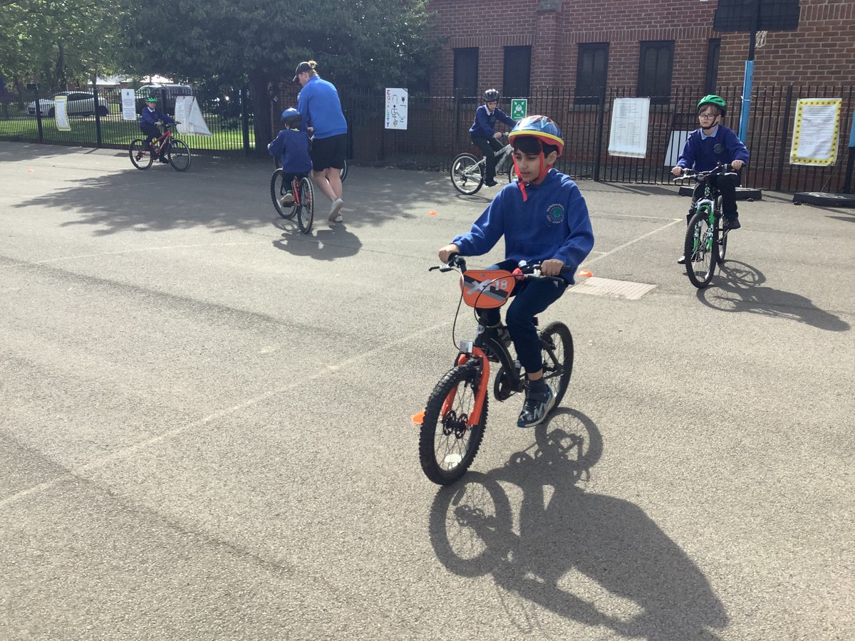 NWAsports20's tweet photo. @ClassRJNWA are having a great time this morning with their Bikeability session from @LincsInspire #cyclingsafety #bikes #bikingfun https://t.co/T2UvMqGHkk