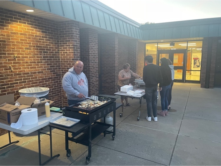 Morgan_HS's tweet photo. 1st Annual Senior Sunrise Breakfast- Congrats Class of 2022! https://t.co/yOObu19O5K