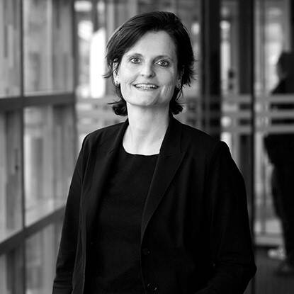 Prof. dr. Martine de Vries <a href="/martinecdevries/">Martine de Vries</a> is de nieuwe voorzitter van de CEG commissie. Martine de Vries is sinds 2018 lid van de Commissie Ethiek en Recht van de <a href="/Gezondheidsraad/">Gezondheidsraad</a>, is hoogleraar Normatieve Aspecten van de Geneeskunde, en kinderarts bij het LUMC.