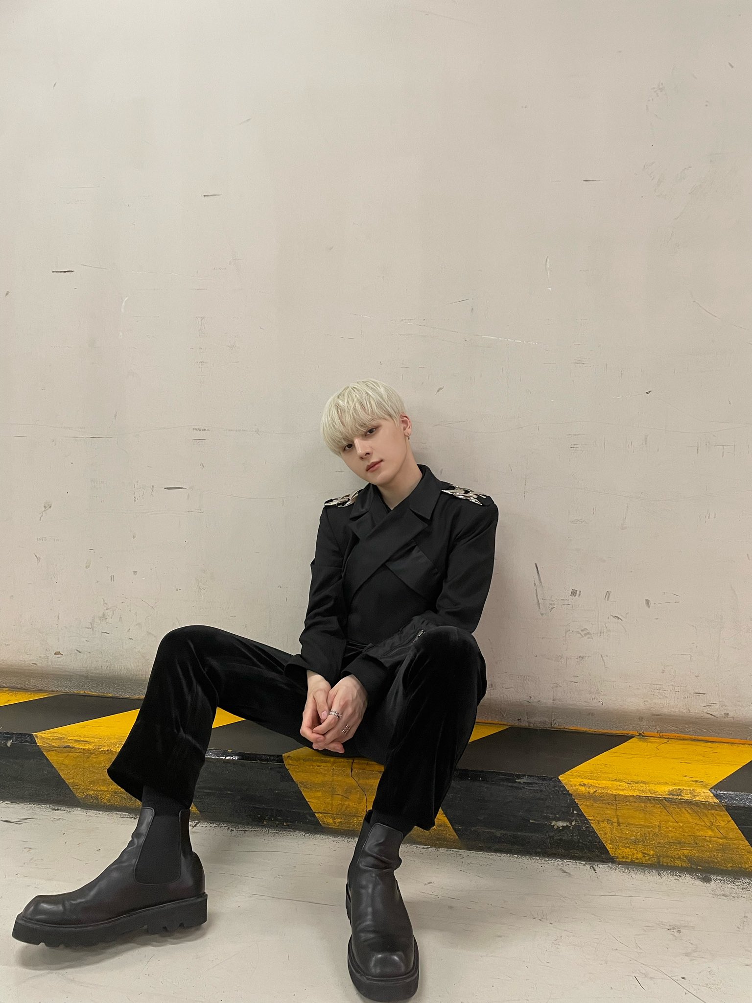 [잡담] 티오원 꿀빵즈 서로 전신샷 찍어준 거 미쳤다 | 인스티즈