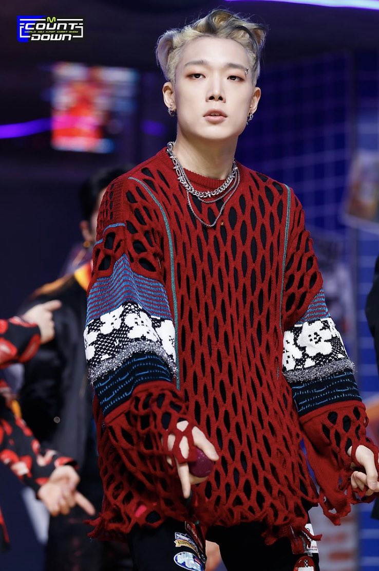 iKON_Global's tweet photo. https://t.co/09oS5gdhLY