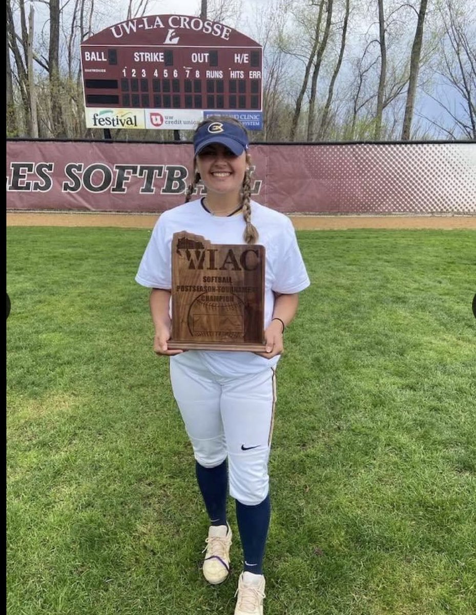 Micheleferris4's tweet photo. Congrats to 2021 Wildcat Kayla O’Brien and her U Wisconsin Softball team as they won the WIAC conference and now on their way to the NCAA playoffs 🐾🥎❤️ Good luck ladies!!! ⁦@BectonHS⁩ ⁦@BectonAthletics⁩ ⁦@BectonSoftball⁩ ⁦@UWECSoftball⁩ https://t.co/JyLdwaIiV0