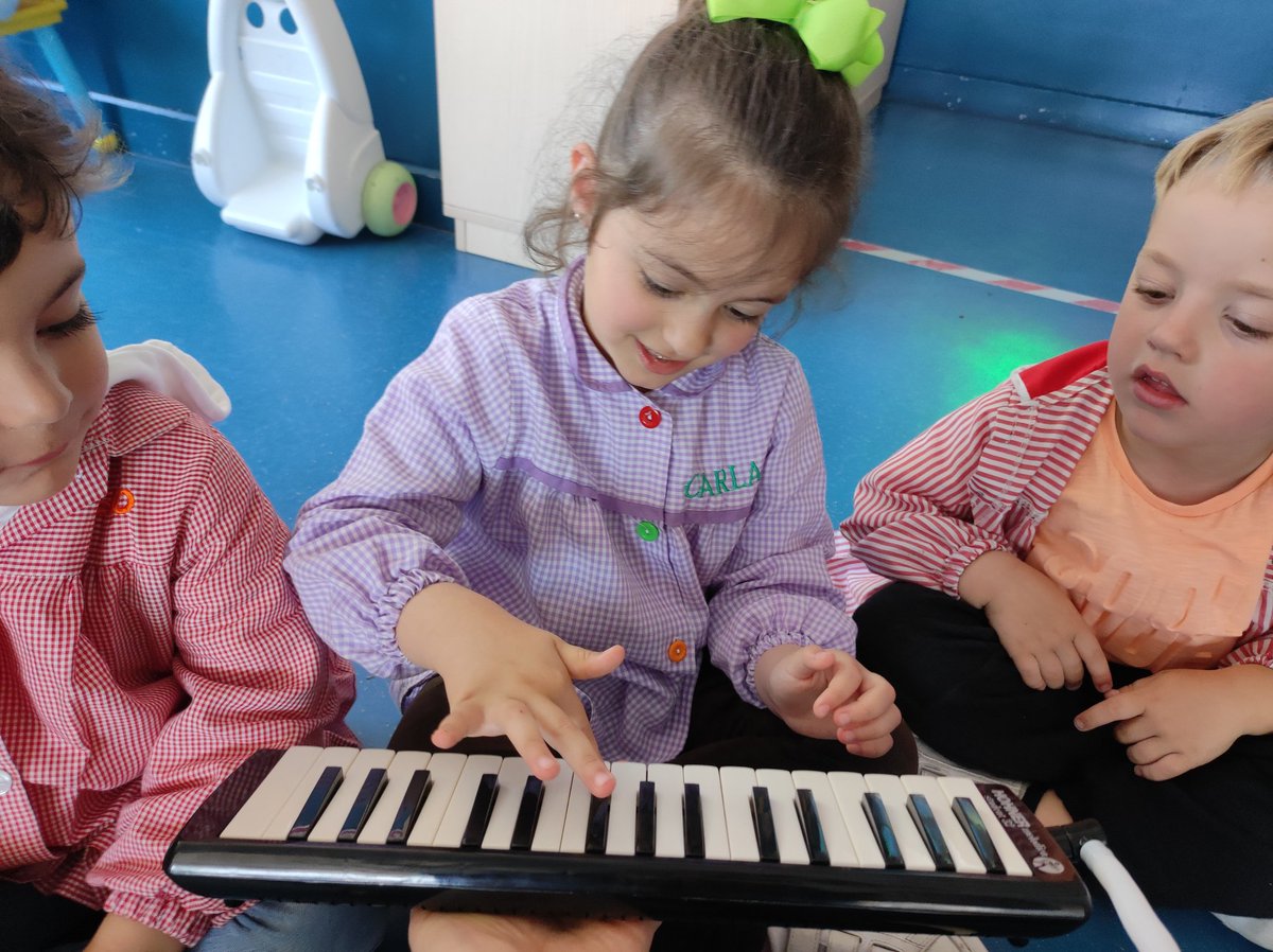 HHmusika tweet media