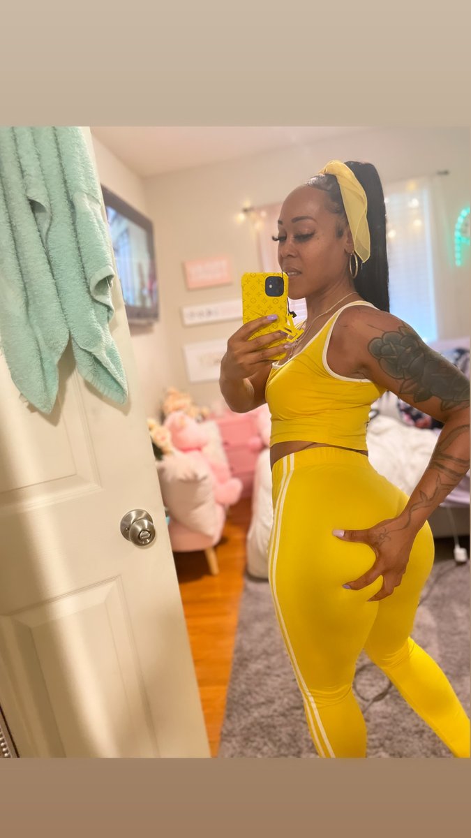 MissNuruQueen's tweet photo. @DawnIvyx Yes, I need one in my bed https://t.co/07sj2Q3yEF