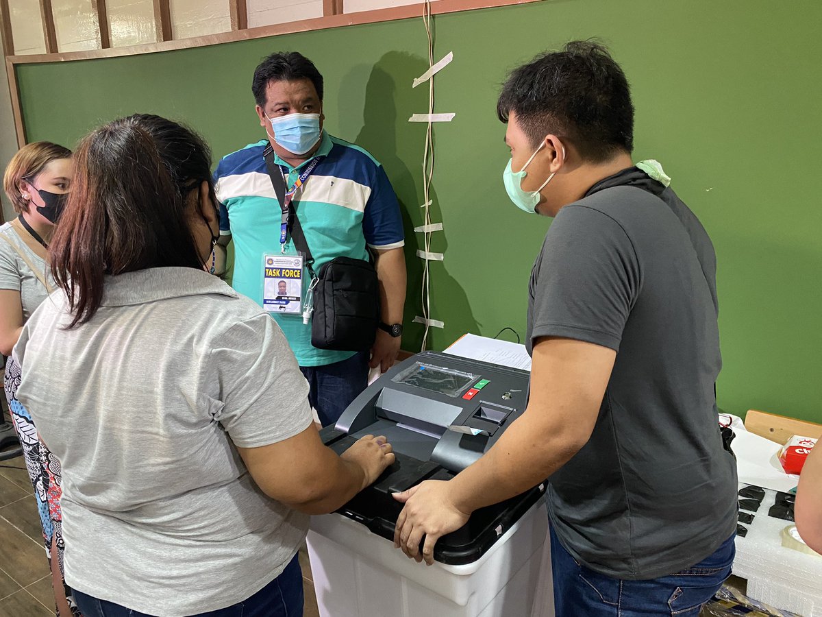 romeltv5's tweet photo. VCM na palyado sa Magat Salamat Elementary School wala pa ring kapalit kahit pasarado na ang botohan. @News5PH @onenewsph #BilangPilipino2022 https://t.co/b0GOkVG7F6