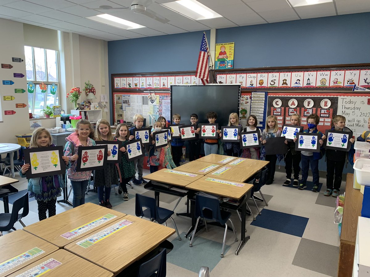 MrsHunwick's tweet photo. We hope everyone had a Happy Mom’s Day!! @GPSchools @GPMaire https://t.co/n44kwJC8uz