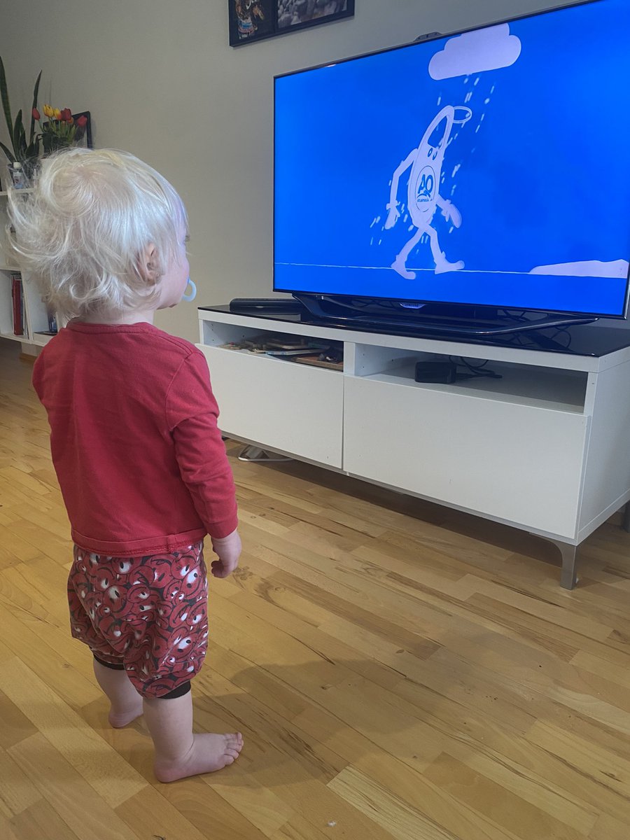 Ég og sonur minn þurfum ‘Bensínlaus (labba labba) 10 klukkustundir’ ekki seinna en strax