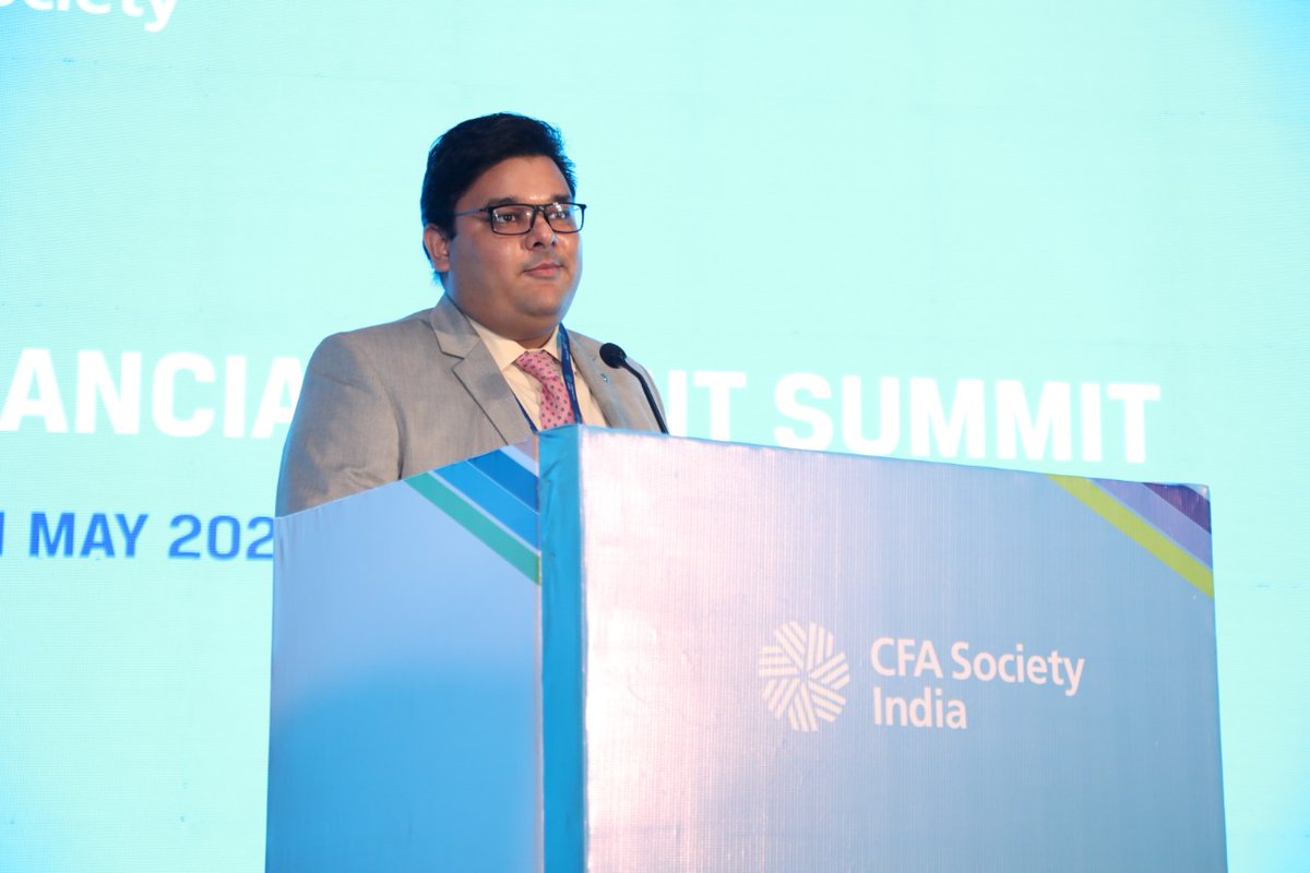 CareerTopper's tweet photo. Moderated the session on ‘Careers in Risk Management’ with Dr. Leena Vijayvargiy, Chief Risk Officer at HDFC Asset Management Company Limited, at the 4th Financial Talent Summit hosted by CFA Society India
#ftsmumbai #cfaprogram #cfainstitute #cfacareerservices #cfasocietyindia https://t.co/OEEww08q3b