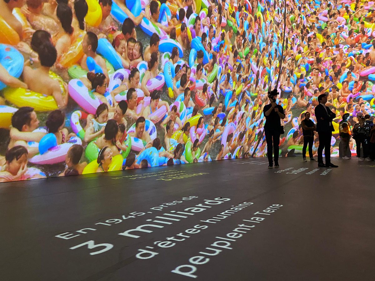 Yann_A_B's tweet photo. LEGACY, notre héritage - VERSION INÉDITE IMMERSIVE !
Je suis très heureux de vous annoncer la diffusion du film dans une version immersive dans la #JamCapsule. Ressentez le film à 360° avec les musiques d’Armand Amar. Cette installation est incroyable !
👇 👇 👇 https://t.co/WNXWwV6xMz