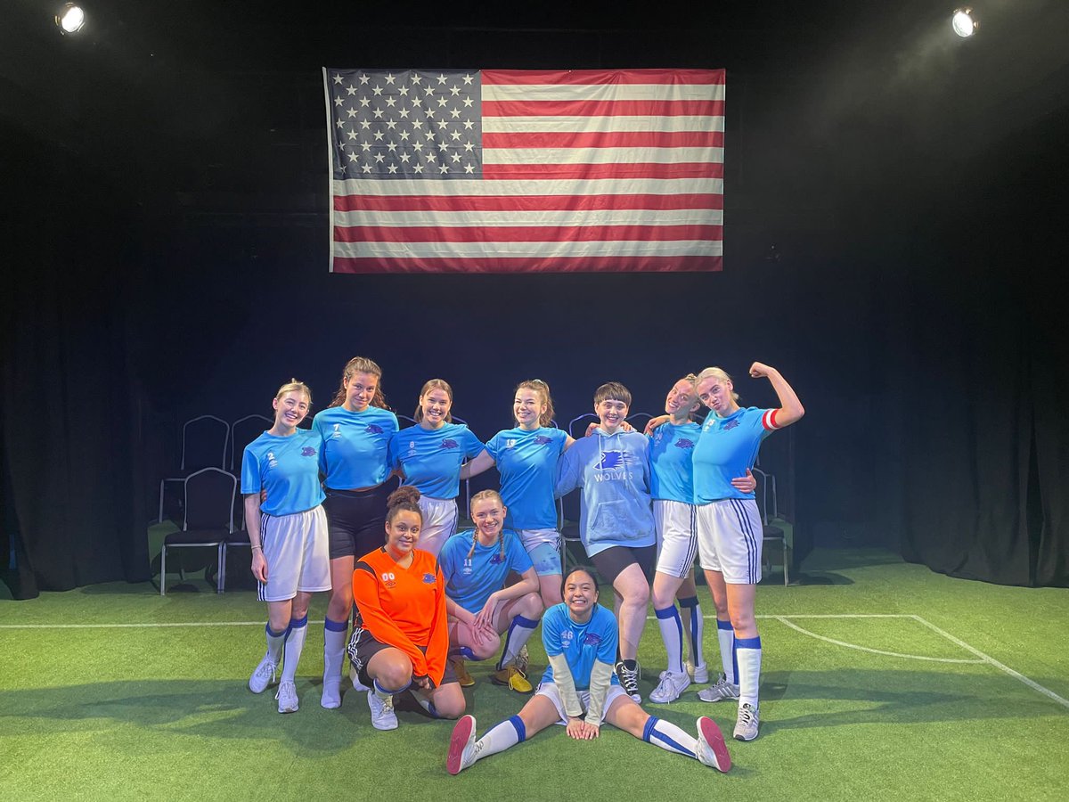 The Wolves - <a href="/MountviewLDN/">Mountview</a>