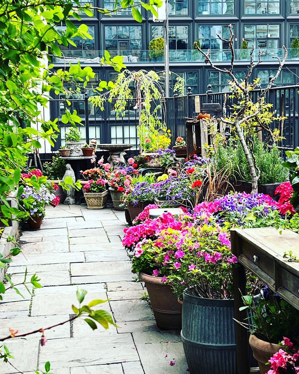 I can highly recommend visiting <a href="/GallowGreen/">Gallow Green</a> in NY. I loved it!!