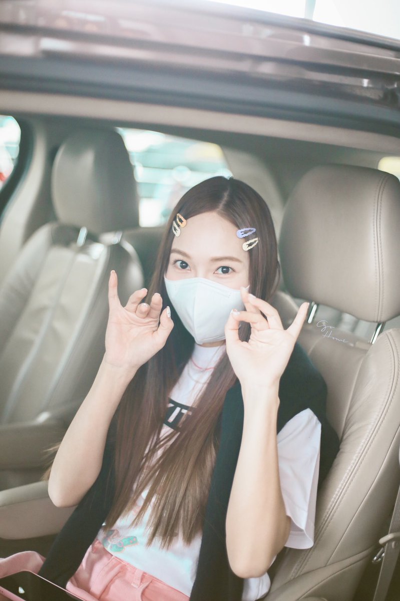 GoHome0418's tweet photo. #제시카 #jessicajung #jessica    

0509上班～ https://t.co/pOWWMJ9WM5