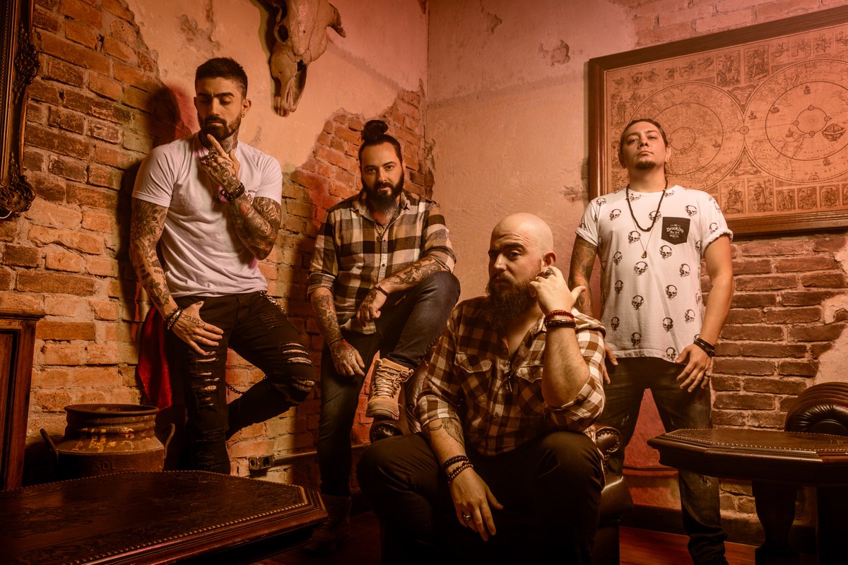 malta_oficial's tweet photo. E dessa foto, nasceu a capa do Single de “Se Lembrar de Mim”

Click: @renanfacciolo

#BandaMalta #rocknacional #poprock #music #brasil #rock #music #guitar #rockmusic #pop #band #love #guitarist #rockandroll #livemusic #singer #live #art #drums #malta #avantemalta #livethedream https://t.co/0rEZ4GPHqQ