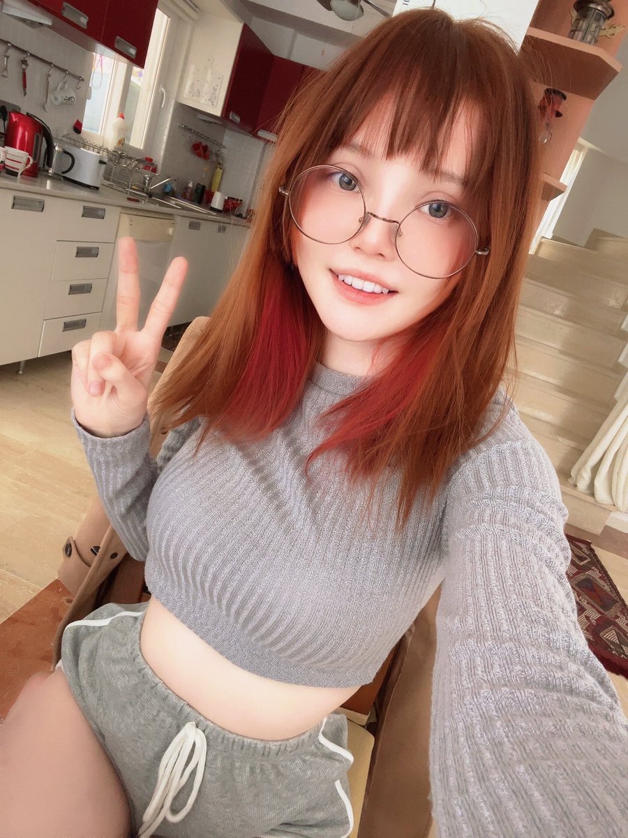 AlisaLeafy's tweet photo. Smiling me. 😁
Yes or no? https://t.co/VjtoByZn6d