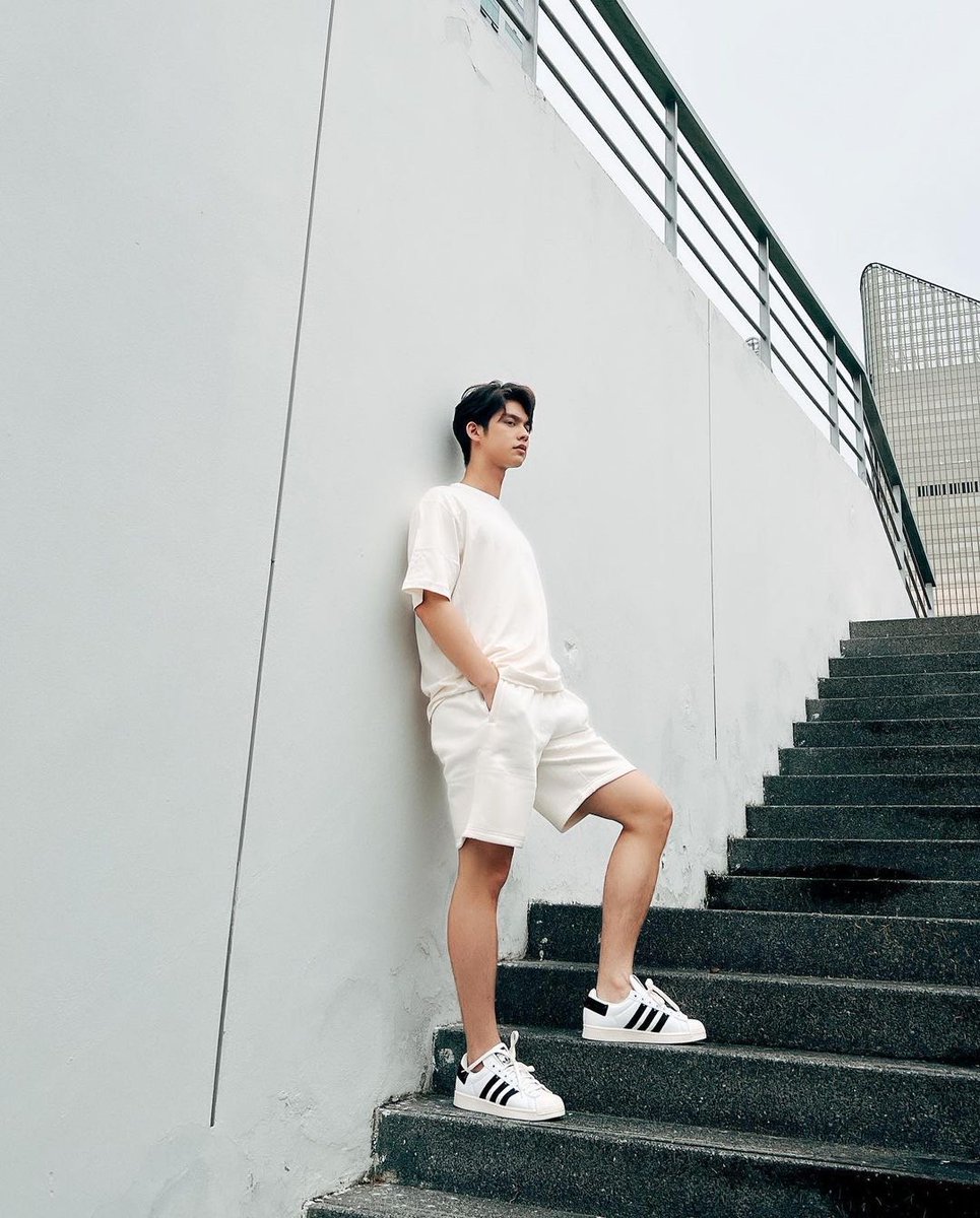 allbright_ofc's tweet photo. แฟนคะ ยืนรอเรานานมั้ย เดินมาหาเค้าเร็วววว เค้ามาแล้วนะตะเอง 😚

IG eedzilar

#bbrightvc https://t.co/HhtlY7UHe3