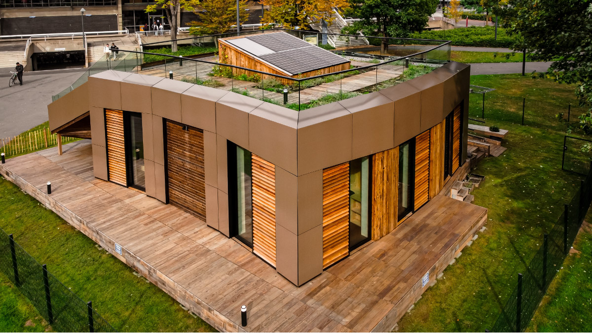 nl_virtue's tweet photo. We are happy to announce that a team member of VIRTUe is blogging for @Florius  about the house of the future; Ripple. Have a read of the first article in which the solar panels of ripple are discussed.
https://t.co/v81zIRNFyE https://t.co/laJ0175wo9