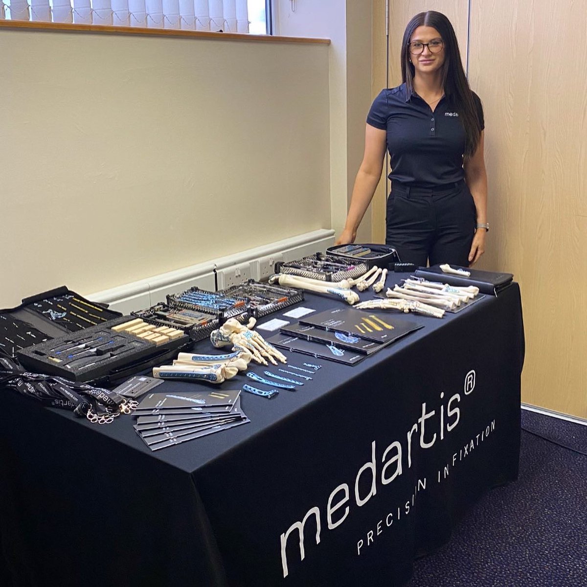 Medartis_UK's tweet photo. Change of scenery for a Monday! Today’s set up with Sophie and Paul at the Orthopaedic Primary Care meeting in Rotherham. 

#medartis #medartisuk #orthopaedics #trilock #orthopaedicimplants #orthopaedicprimarycare https://t.co/HS3KL0MyrS