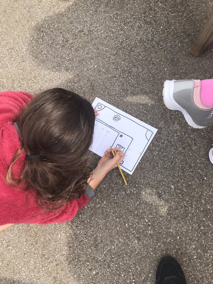 MrS_OLOS's tweet photo. In PE this morning the children took part in an orienteering challenge around school!! They used there map skills to find the control points which was great to see!! 🗺 https://t.co/2ikDQhTgsu