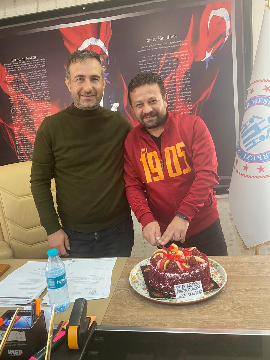 bodur3's tweet photo. Değerli kardeşim Ahmet Nail KARADENİZ'in doğum gününü kutladık.Kendisine mutlu, huzurlu ve sağlıklı nice yıllar dilerim.
@Ankaradenizz https://t.co/ykktPlkphw