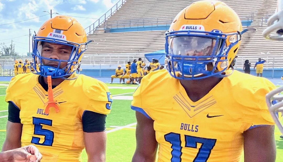 larryblustein's tweet photo. Miami Northwestern Looks To Get Back To State Title Game In 2022. https://t.co/oAktnYz0cy @SFHSSports  @miamiboy_nate @5coolManman @d1_shaun_ @mnwbullsfootba1 @Albertavant2 @kingnevasold2 @BrewtonToddrick @upnext_papii @Guylijah3 @CliftonBrownII1 @Touchmoney_6 @MauriceReath https://t.co/GpHuT4Jifc