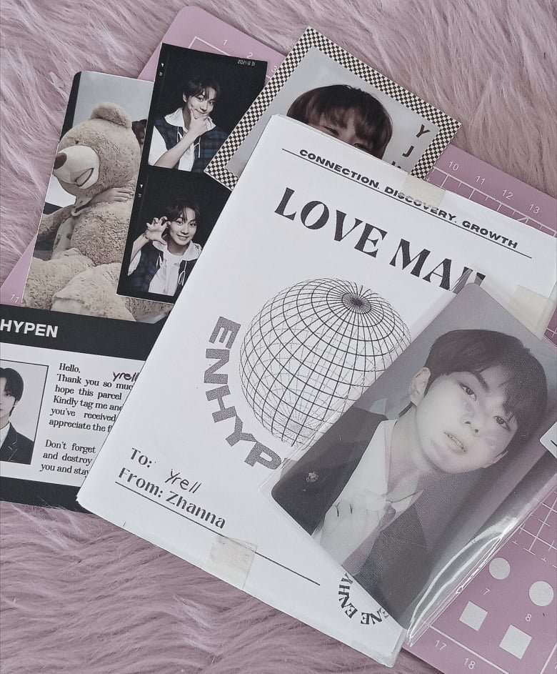 yrellwonnie's tweet photo. — #yrellmails 🗯 | #lovezhanna
jungwon hype lenti came home, aaaa the sparks! thank you sm @02pjscartz 🖤 sobrang safe ng packaging and ang ganda pa huhu >< https://t.co/Tui45qKk29