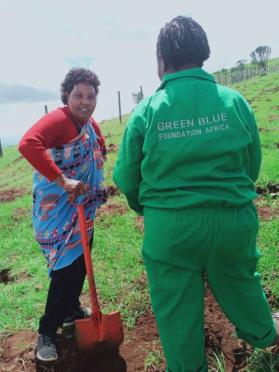 bor_rebecca's tweet photo. Yestday May 8, 2022, I joined Hindu Religion & Service Centre (HRSC) in partnership with @ChinmayaMission Seva Trust & @GreenBlueFound2 to plant 1,000 trees at #NgongForest thanks to all volunteers frm @TardaKE @latewacommbo, Maria, Kitheka @BoldGreen,@DiscoverJKUAT students https://t.co/pxxfL8BmCh