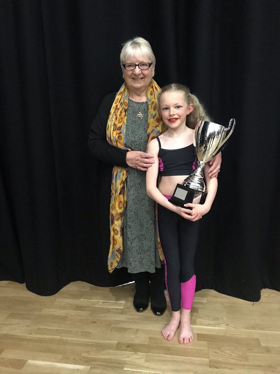 rachcptr's tweet photo. @WestBrettonJI @WestBrettonJIPE Freya had a fabulous time at the Steel Valley Easter dance competitions, winning a few medals over the 4 days 🤩 Freya was then presented with the Endeavour Cup ❤️ Super proud Mummy &amp; Daddy moment, absolutely blown away 🥰 well done Freya 🤩🏆 https://t.co/hfZshpaF7p