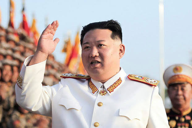baddest_cash's tweet photo. Top 10 Bizarre Things In North Korea That’ll Make You Thank Your Stars You Weren’t Born There

A  Thread 🧵 https://t.co/r9lEC6xmAA