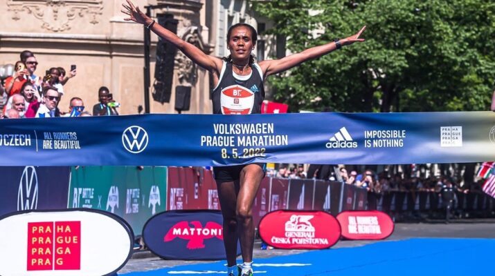 anquarsports's tweet photo. Ethiopia's Bekelech Gudeta wins the Prague Marathon https://t.co/j2D93NvXuu