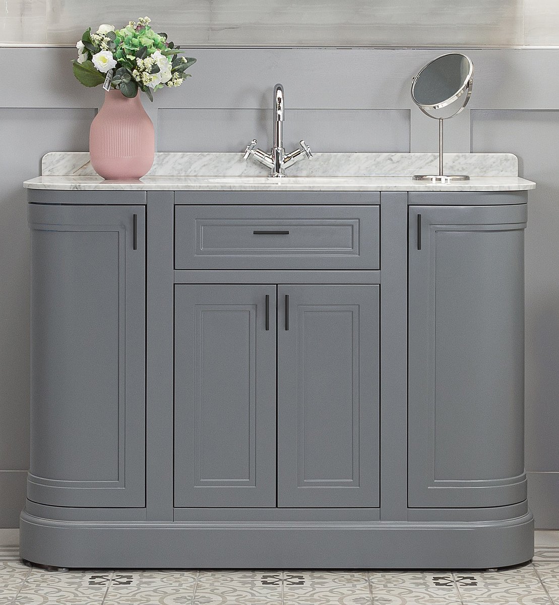 enkasahardware's tweet photo. Enkasa's classic t-handle fits well with Morandi cabinets, making it look more modern and exquisite.
#cabinethandles
#cabinethandleblack
#cabinethandleknobs
#cabinetpulls
#cabinetpullskitchen
#interiordesign
#luxuryhandles
#homeinspiration
#enkasahardware https://t.co/tTut8UI5V9