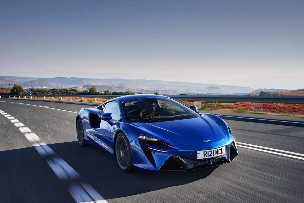 📢📢📢2400 RT，come on！！
🏴‍☠️ 2x McLaren Automotive
 WL giveaway! 🏴‍☠️

To enter:
✅ Follow 
@sitaoshi
<a href="/McLarenAuto/">McLaren Automotive</a>
<a href="/yifutu/">BikDao🌊RIVER</a>

✅ Like &amp; Retweet
✅ Tag 3 friends

🎉 Winners are drawn in 72 hours ⌚
#nft #nftgiveaway #NFTCommunity   #McLaren #Automotive
#NFTGiveaways #McLarenAuto